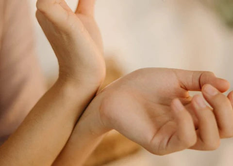 How to Apply Perfume: 3 Steps to Wear Perfume the Right Way